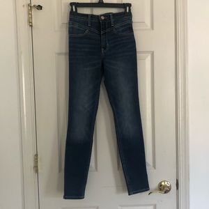 Brand new hollister high rise jeans